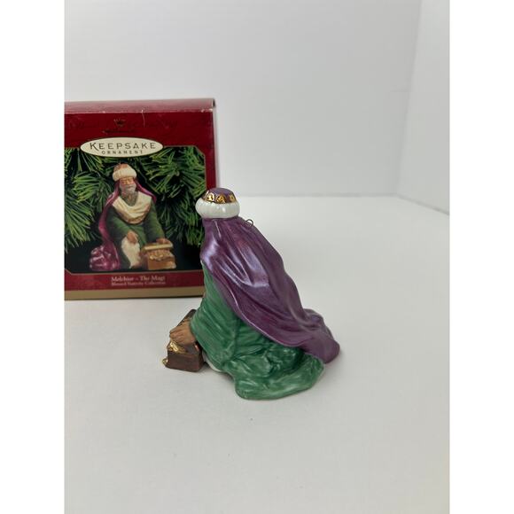 Hallmark Keepsake 1999 Melchior The Magi Blessed Nativity Porcelain w Box - Picture 3 of 9
